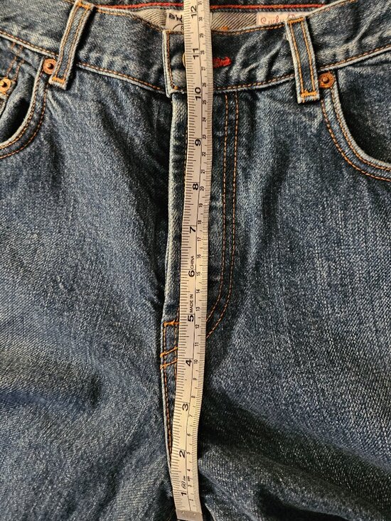 Lucky Brand Y2K-Era Jeans - Picture 9 of 11